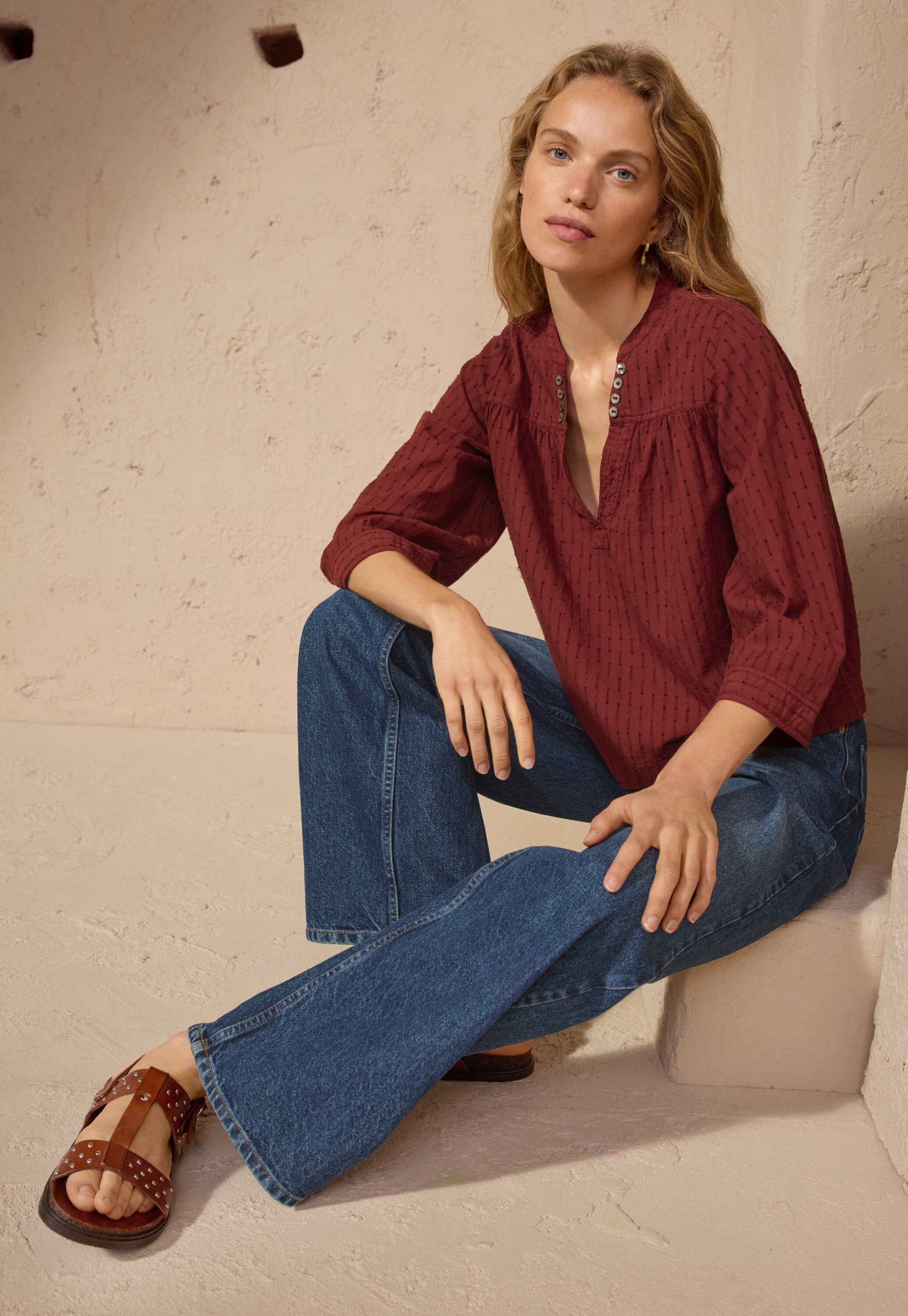 Notch-neck top