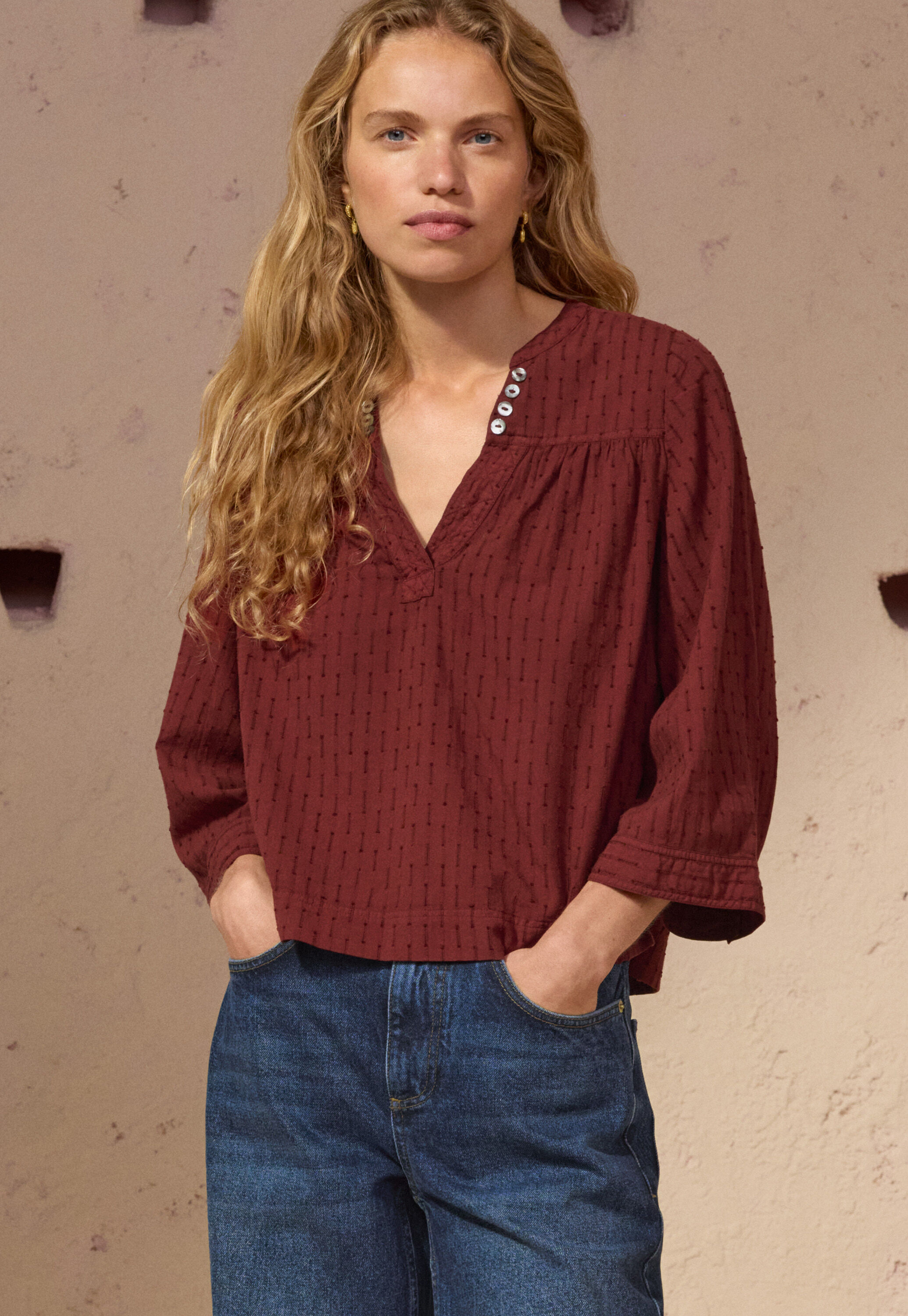 Notch-neck top