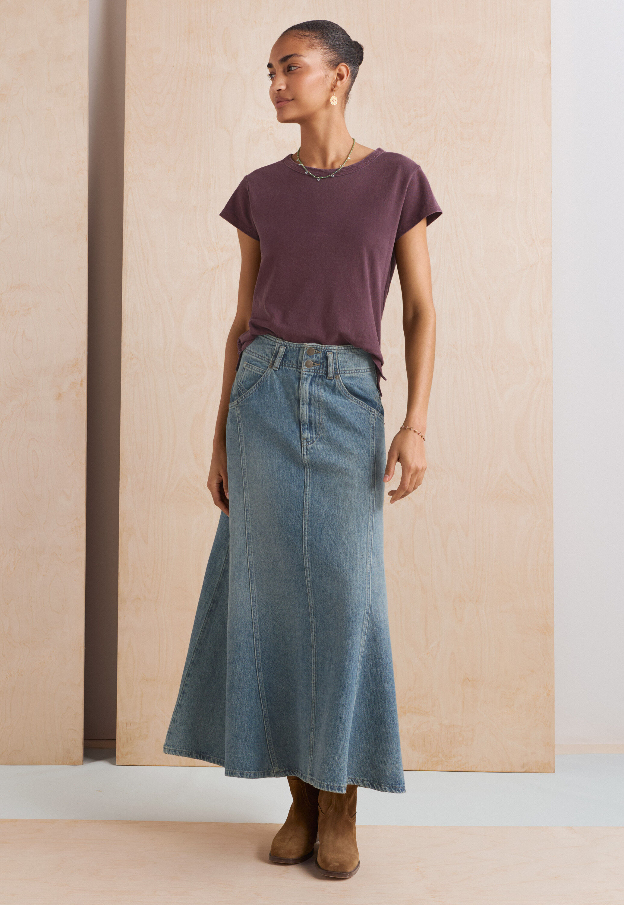 Full denim skirt