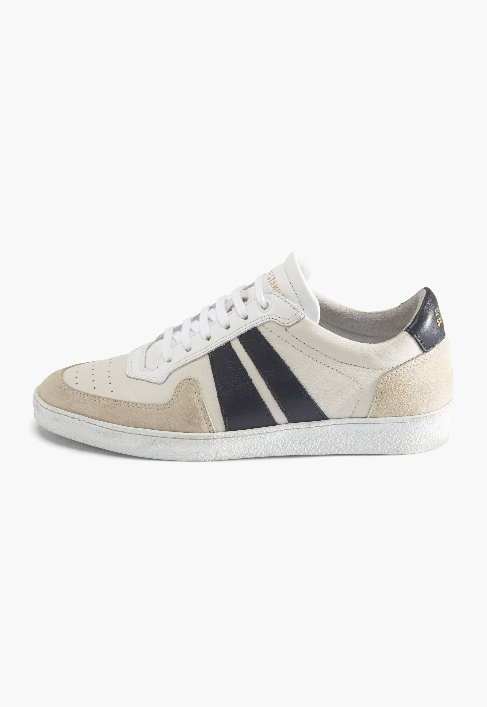 Lace-up trainers