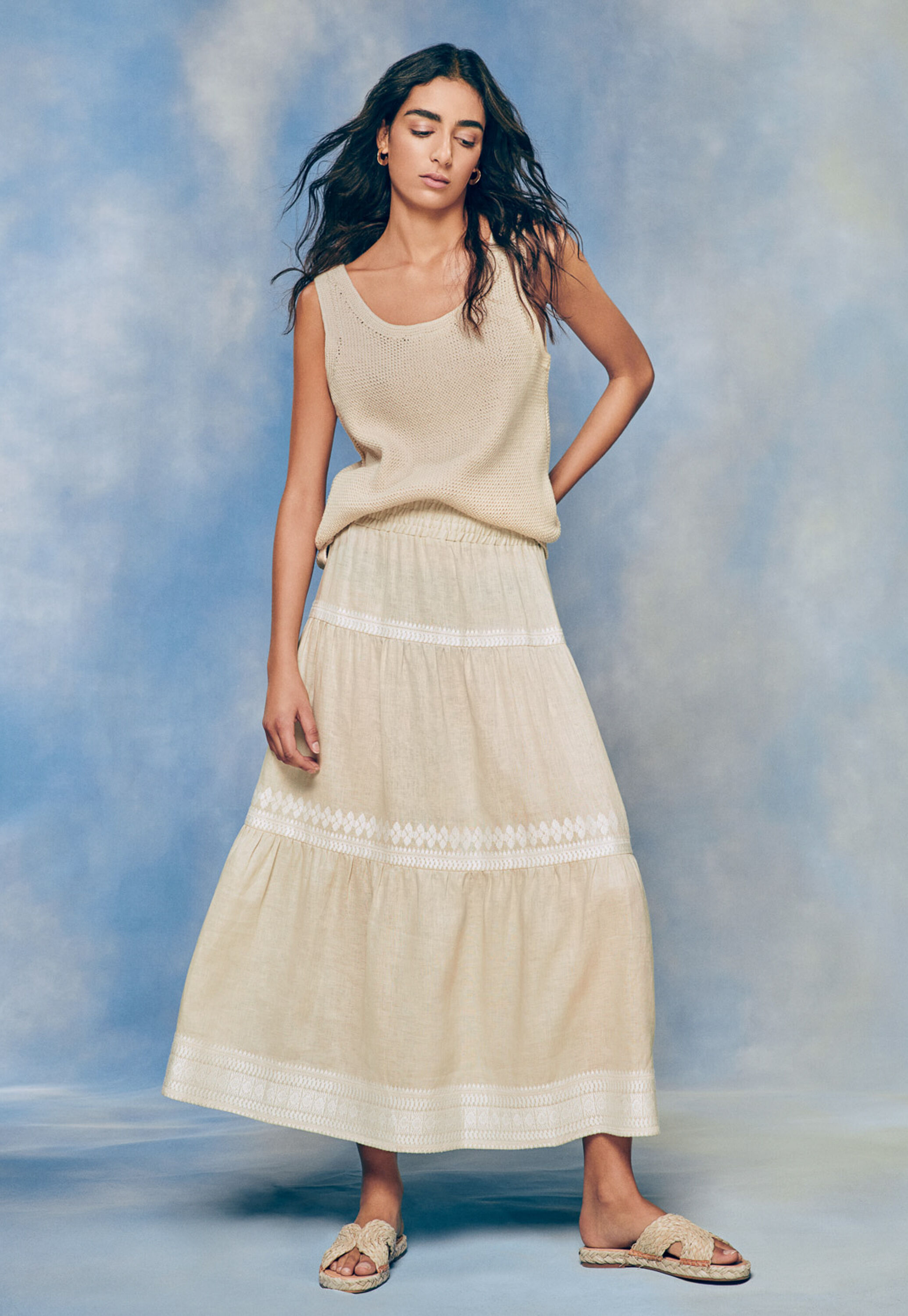 Embroidered maxi-skirt