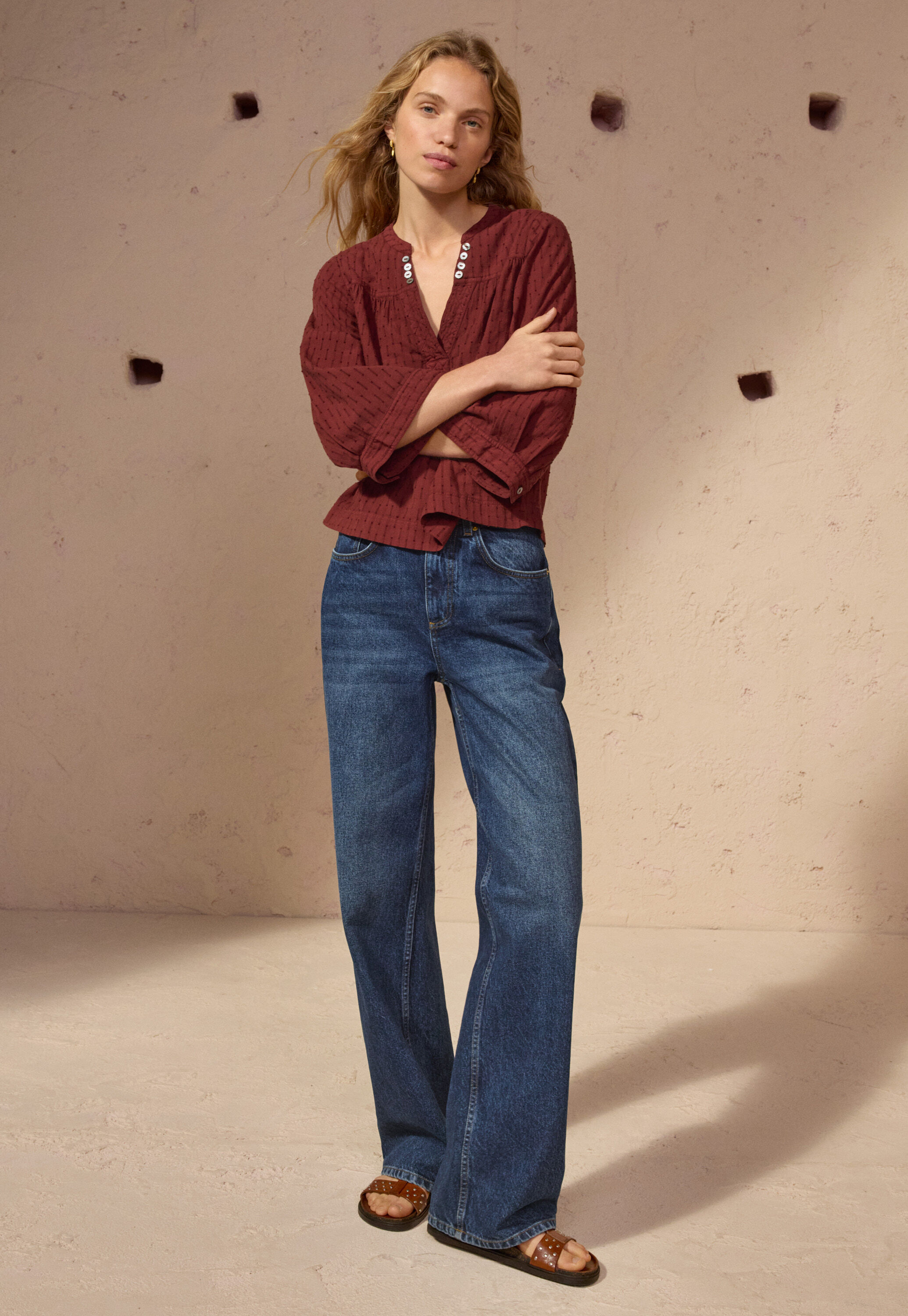 Notch-neck top