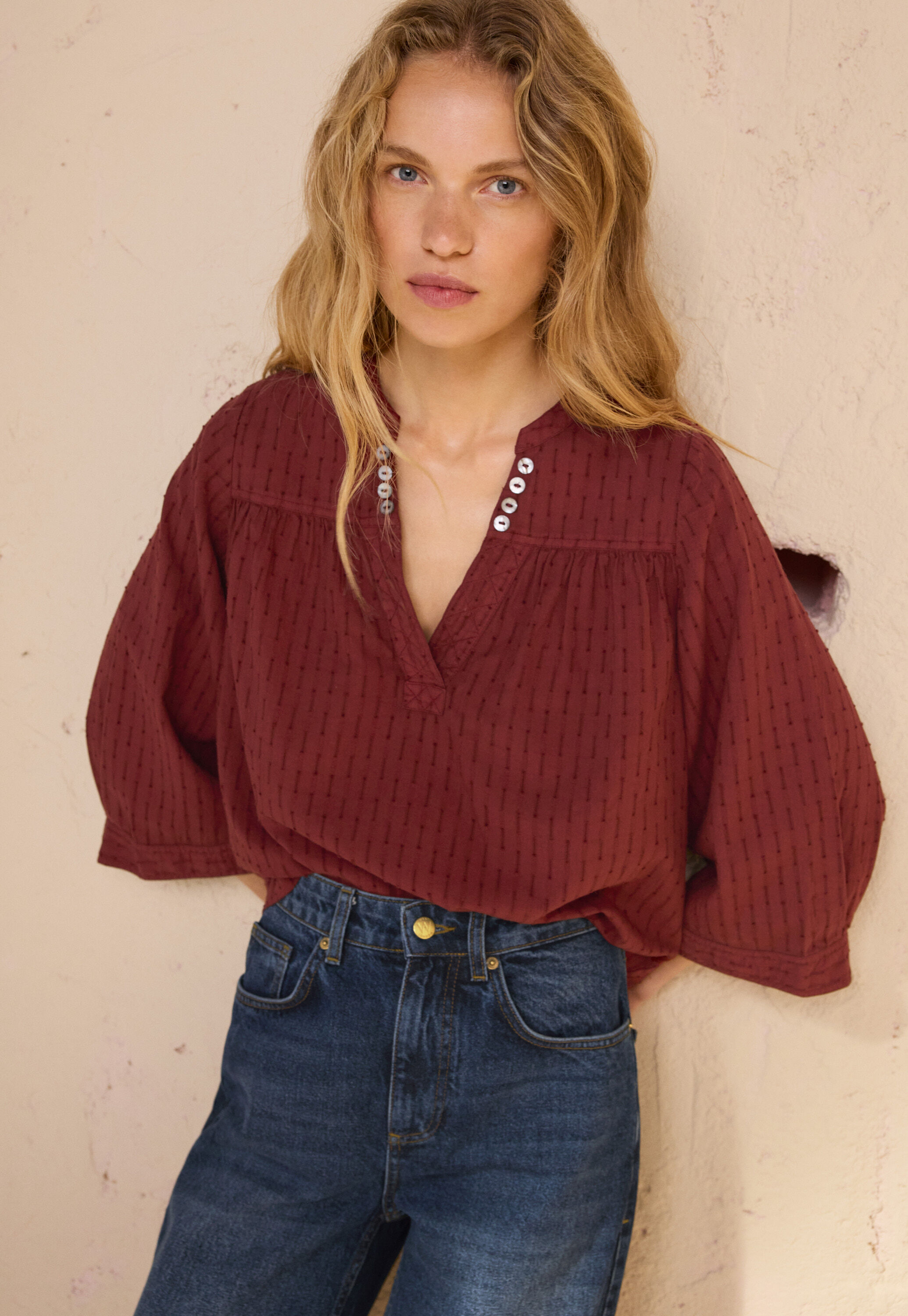 Notch-neck top