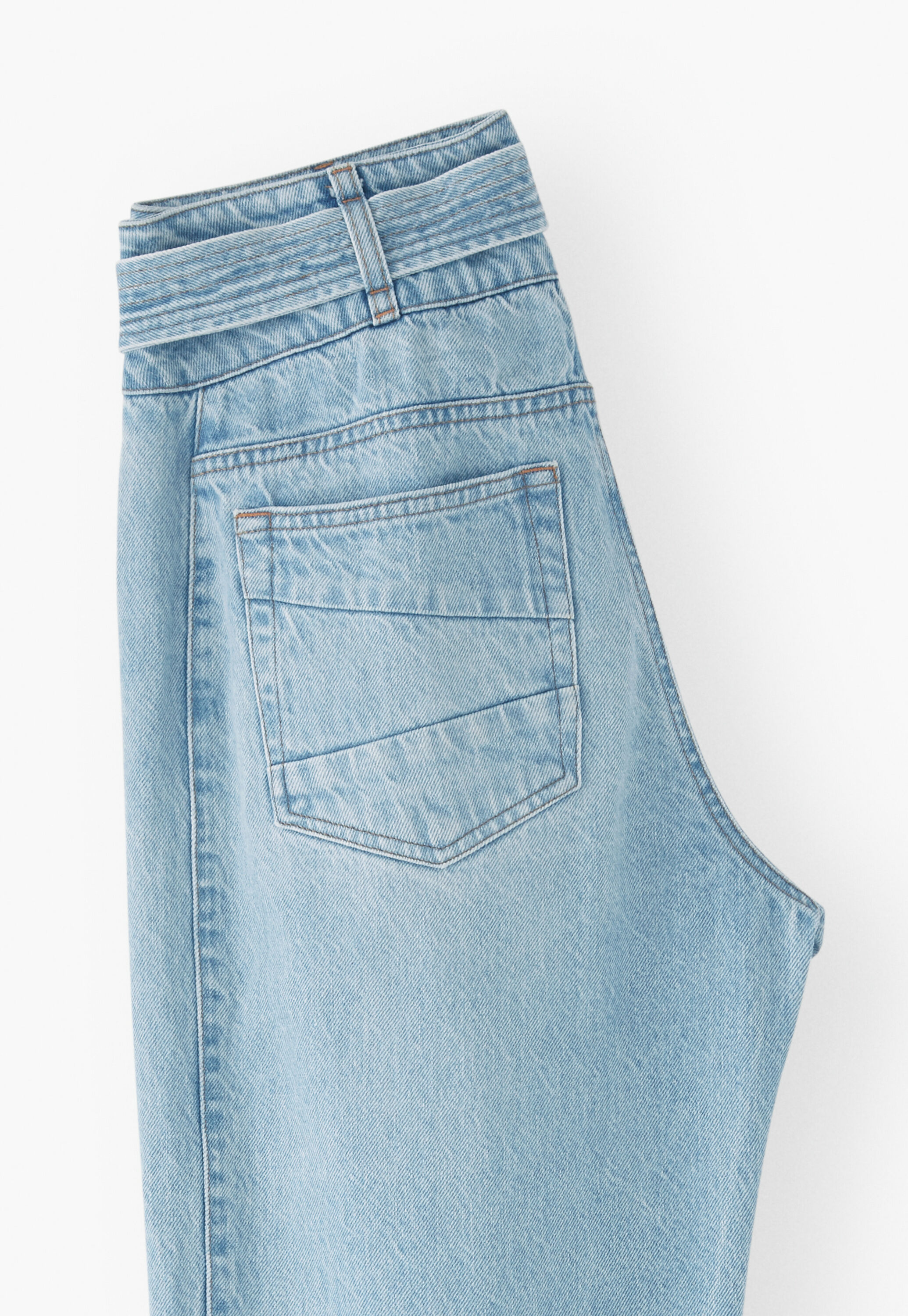 Belted straight-leg jeans