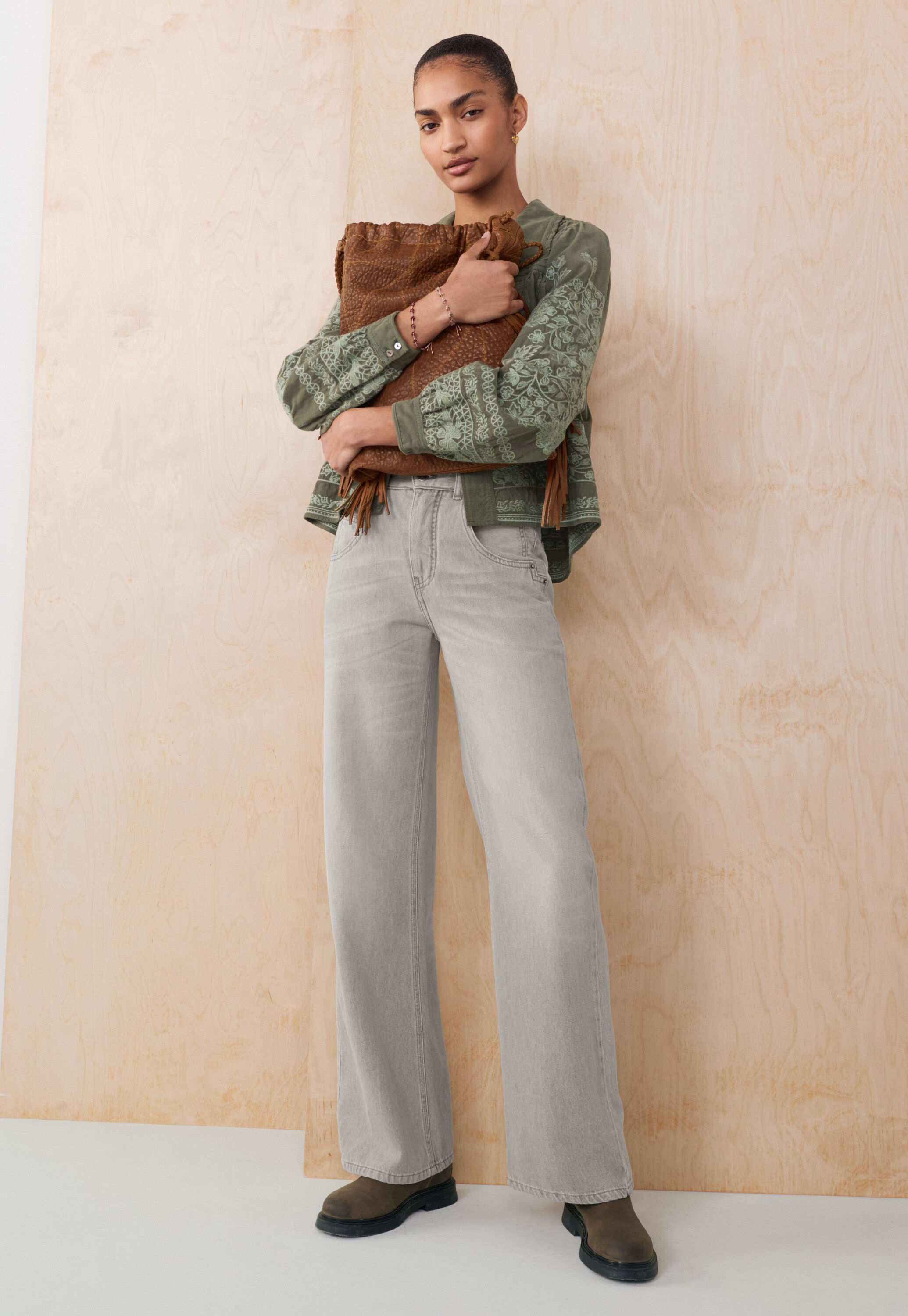 Embroidered cord jacket