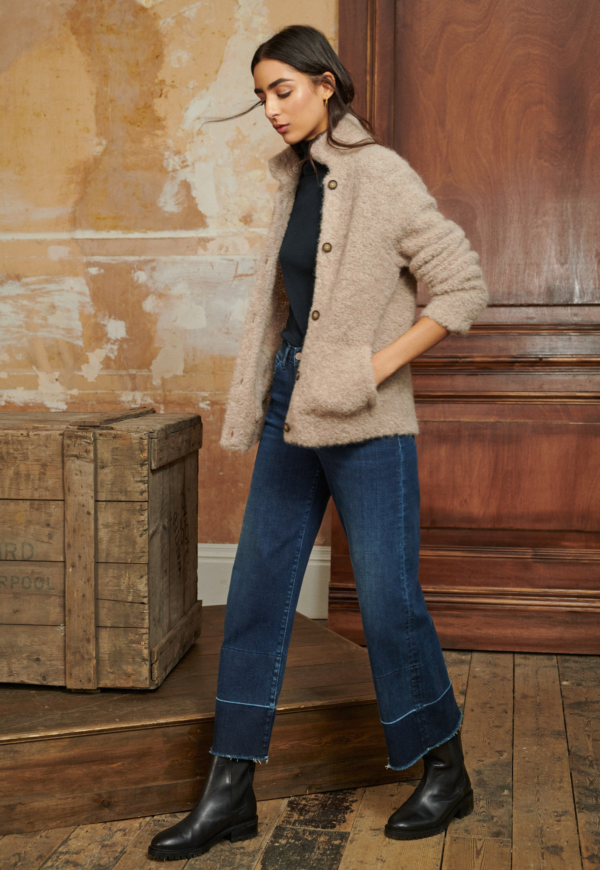 Cropped wide-leg jeans