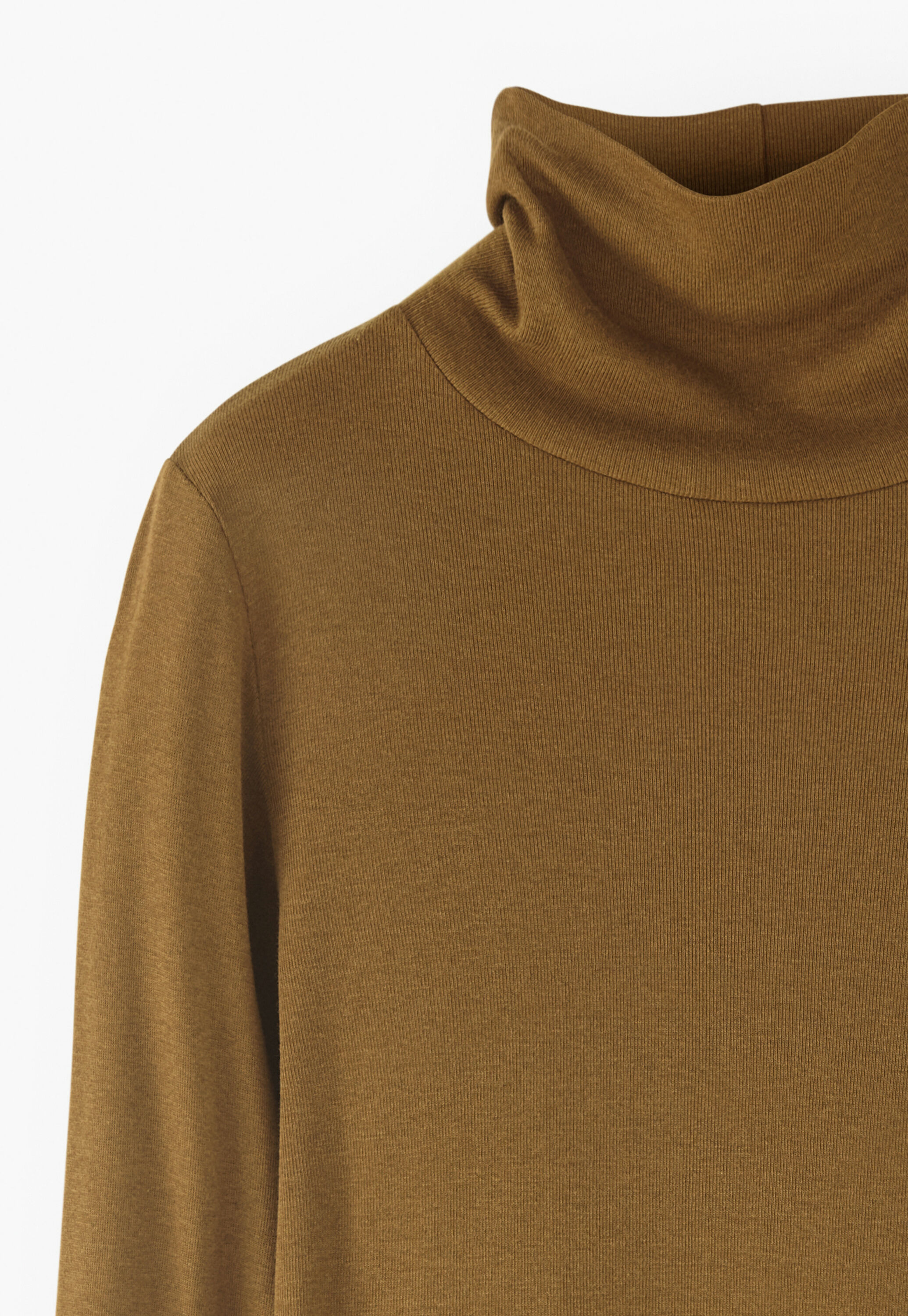 High-neck top