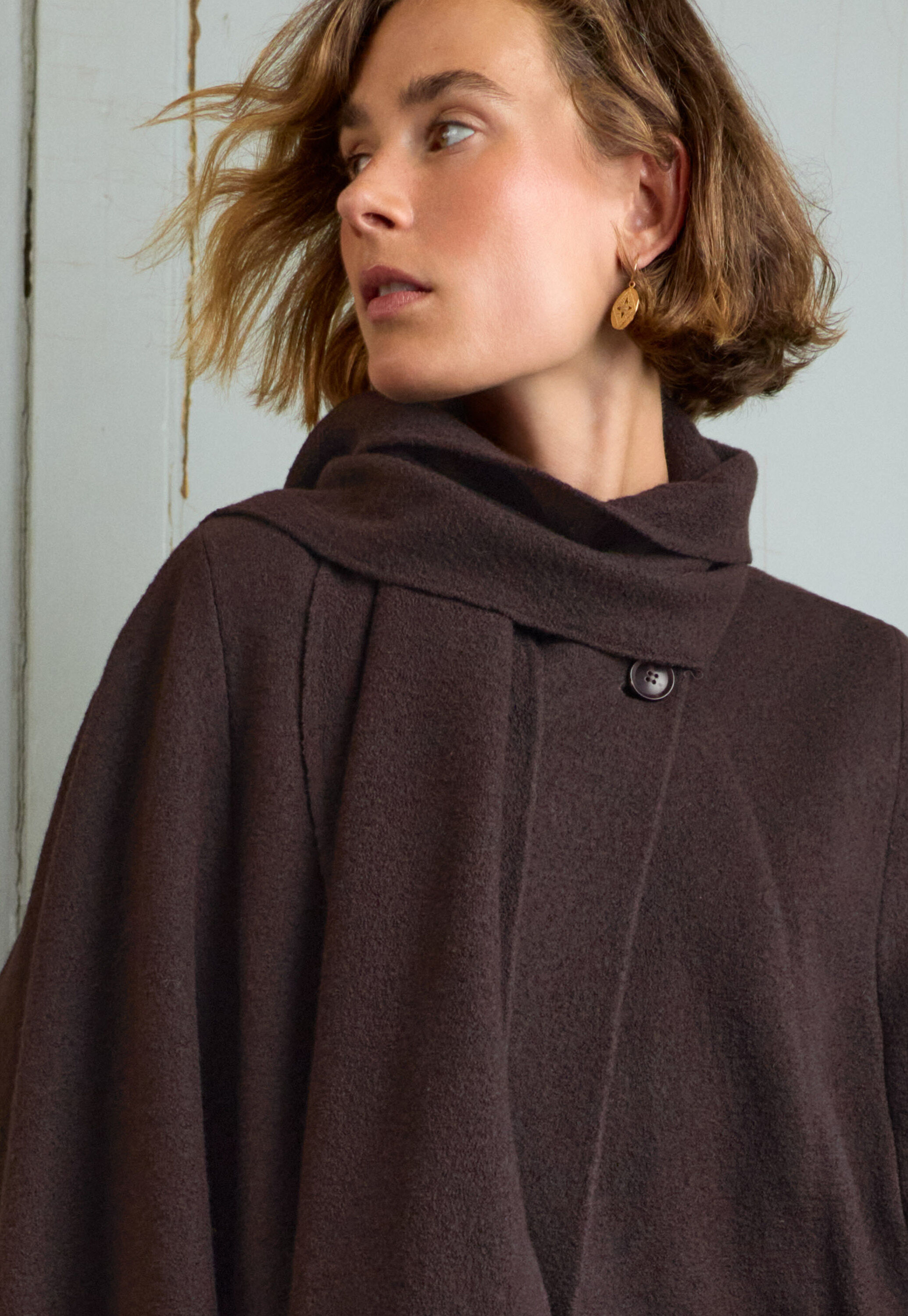 Boiled wool cape, Black coffee, large