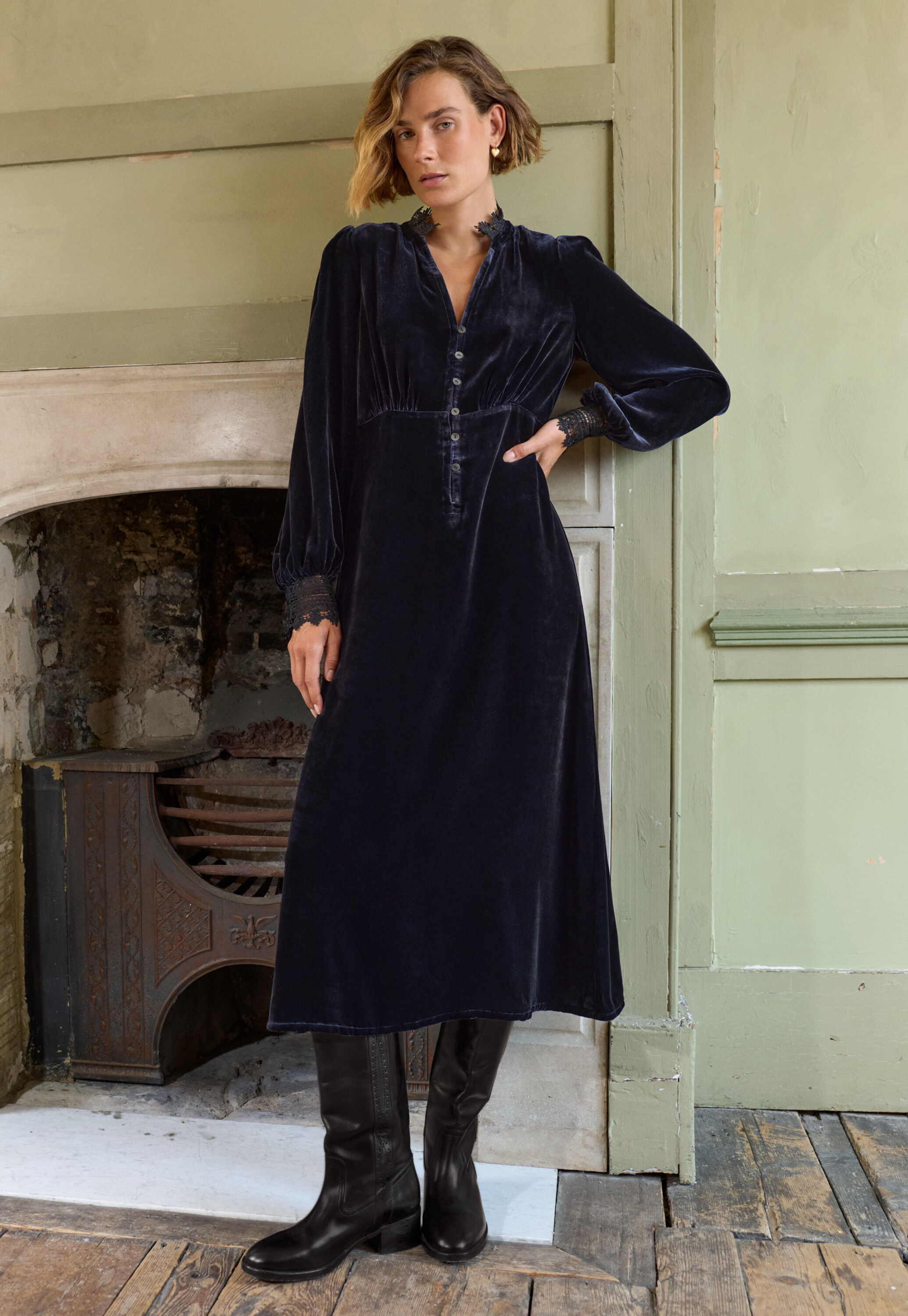 Velvet lace-frill dress
