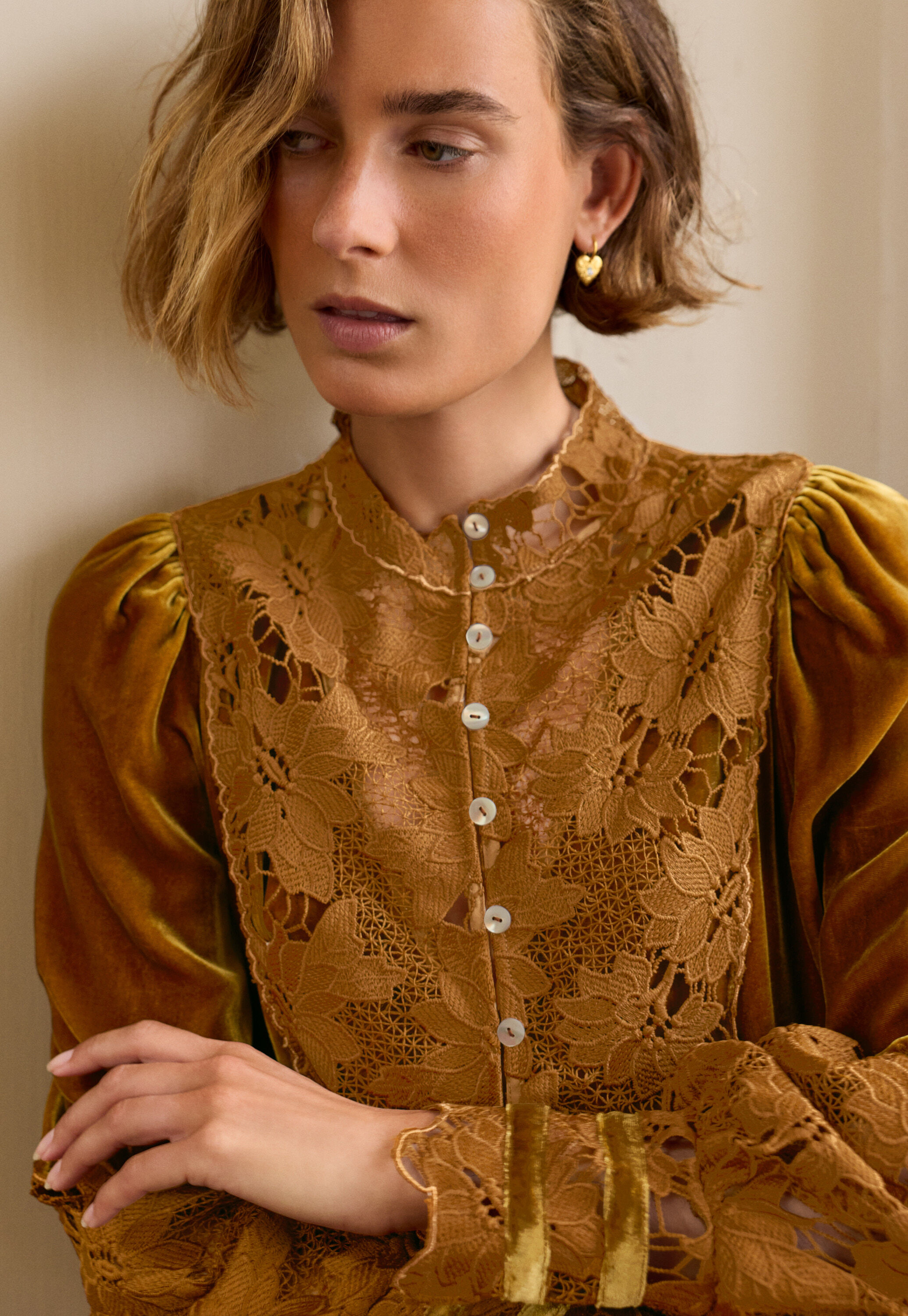 Velvet dress, Golden honey, large