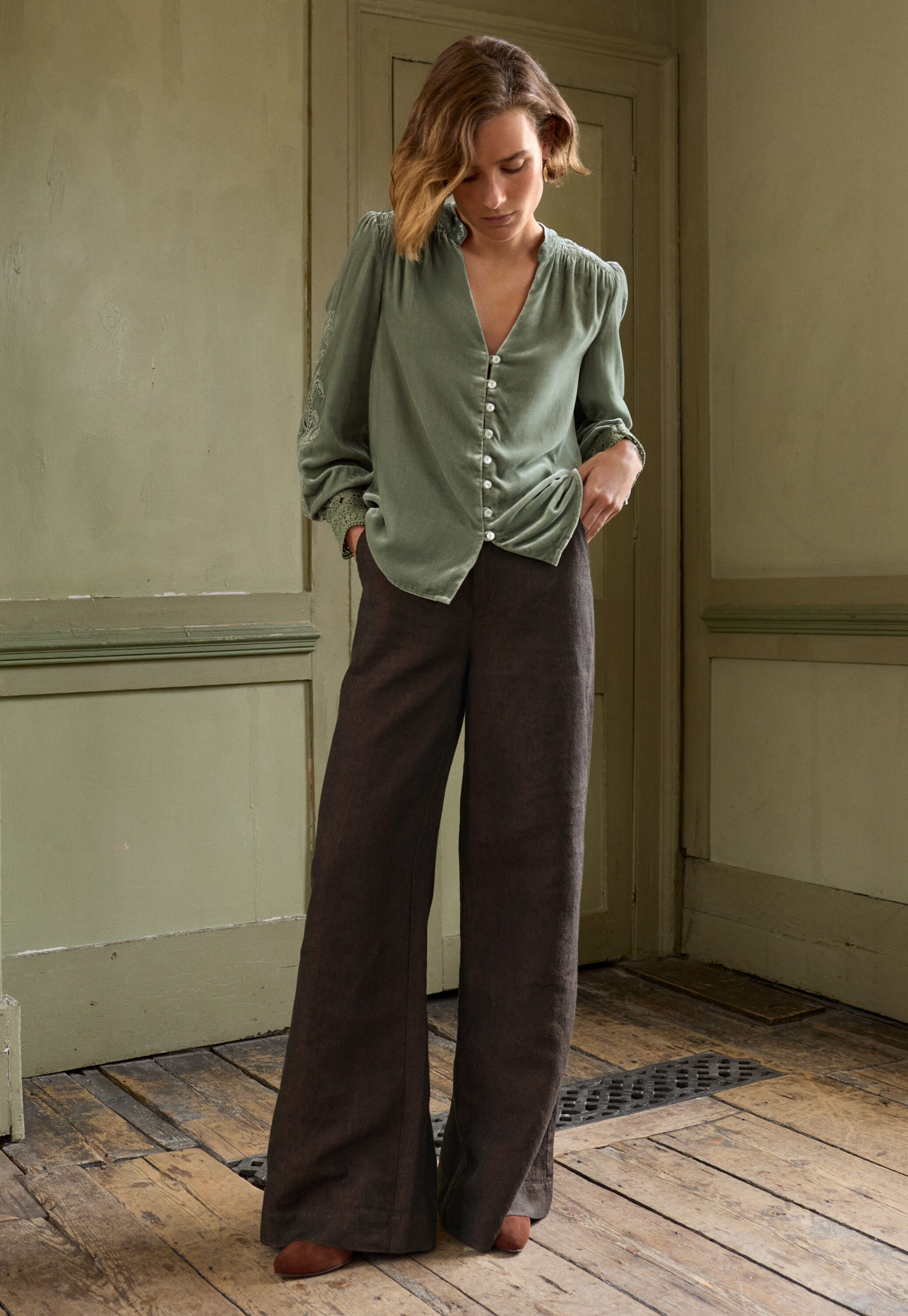 Velvet cutwork blouse, Sea green, large