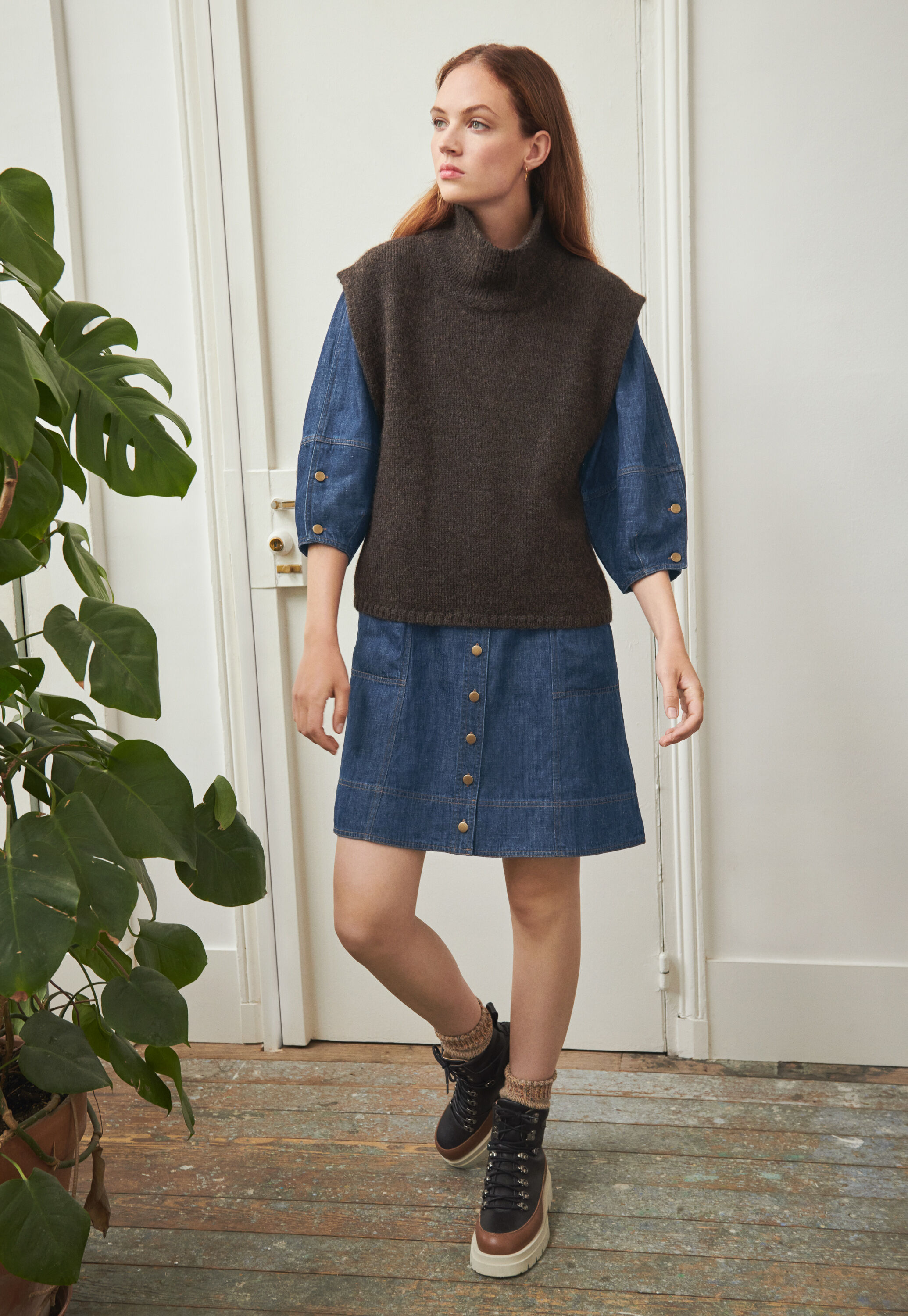 Sleeveless sweater