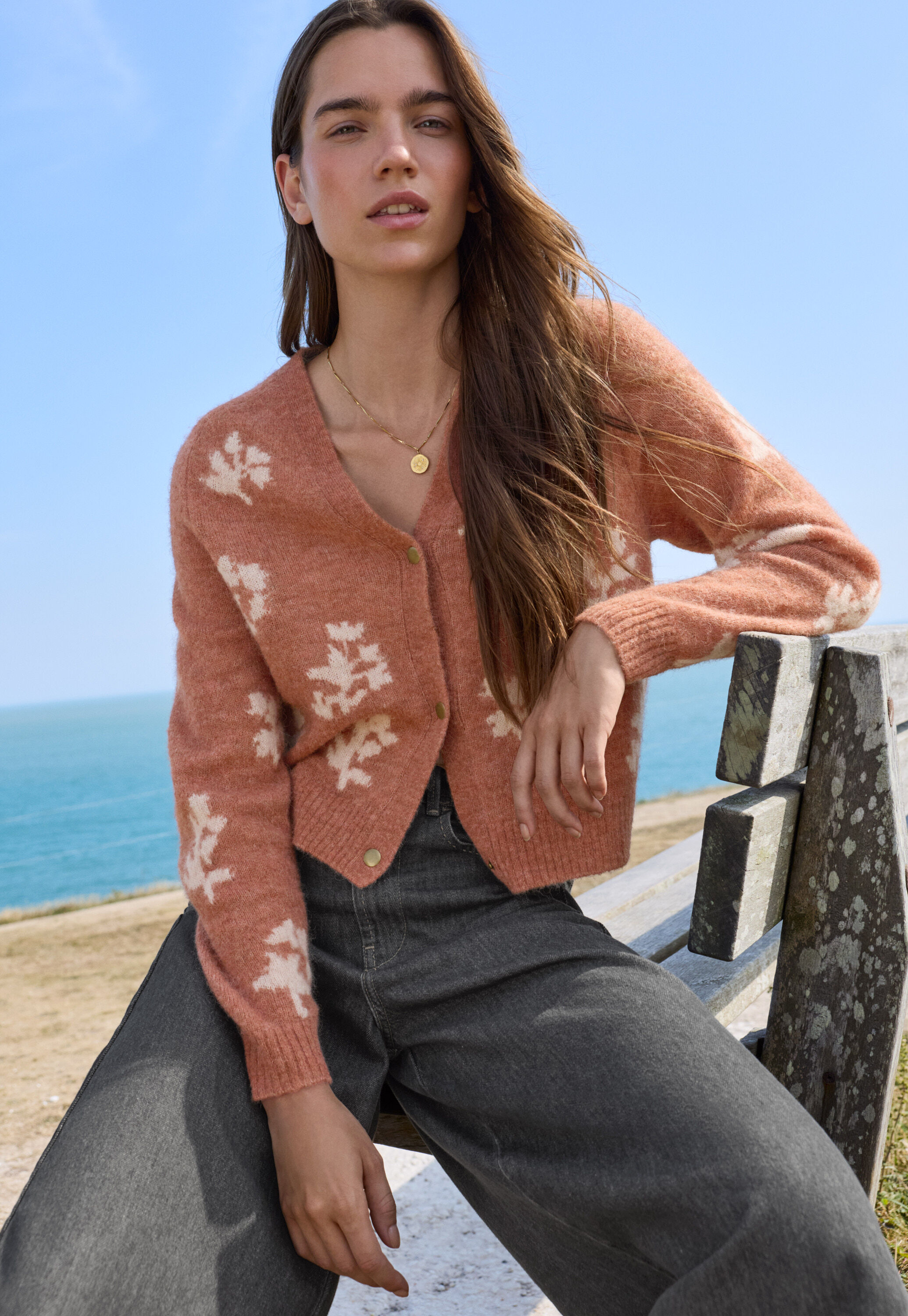 Intarsia v-neck cardigan