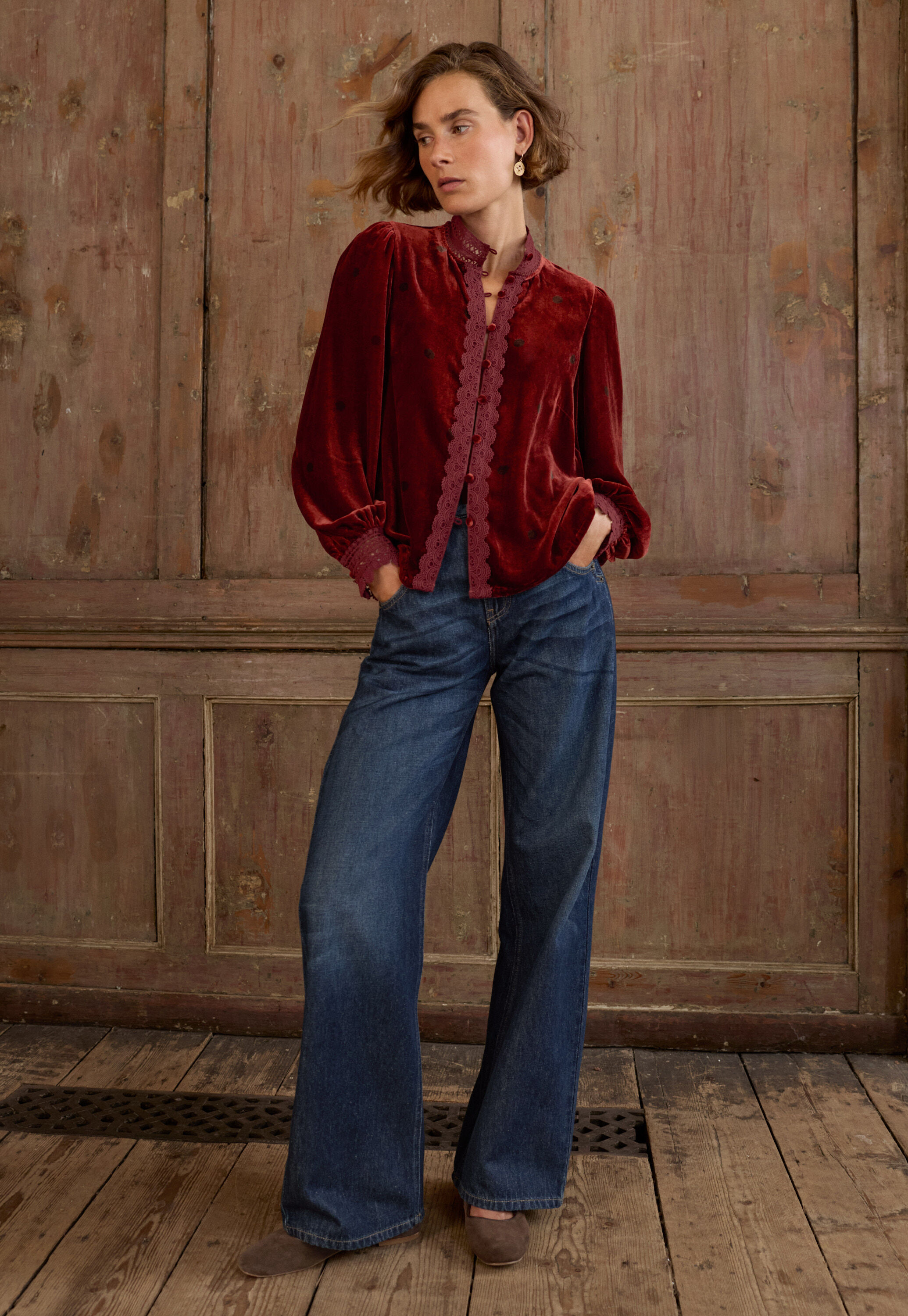 Straight-leg jean