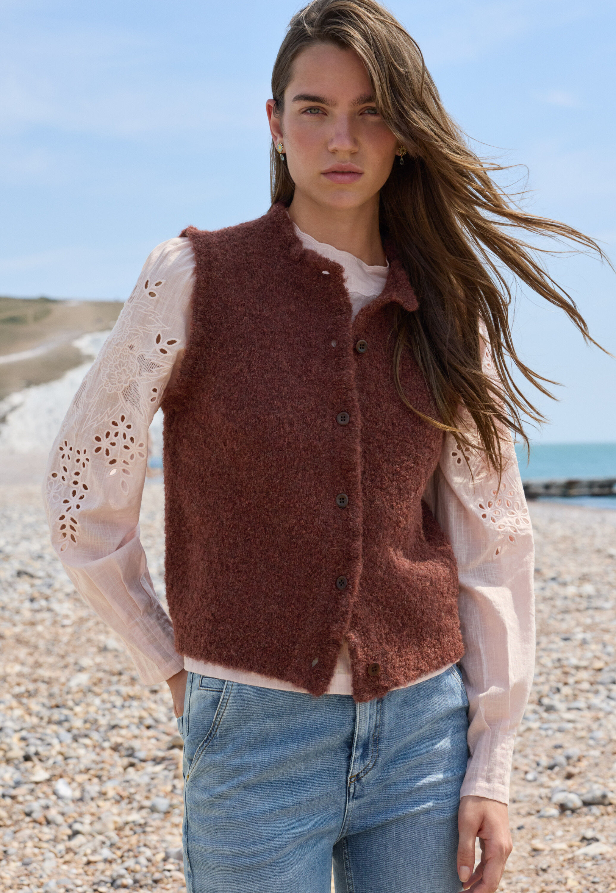 Frill-edge knitted gilet, Wine marl, large