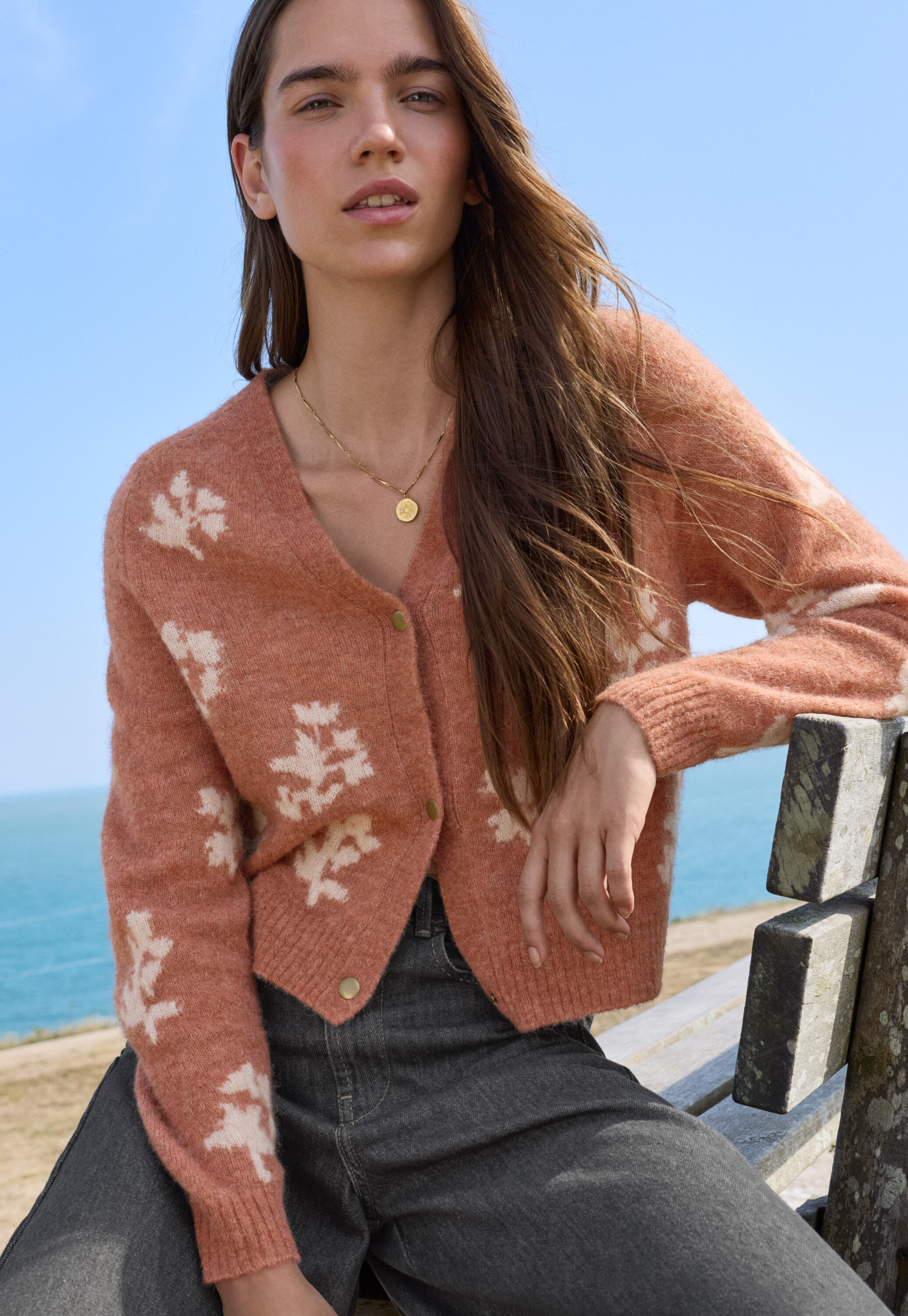 Intarsia v-neck cardigan