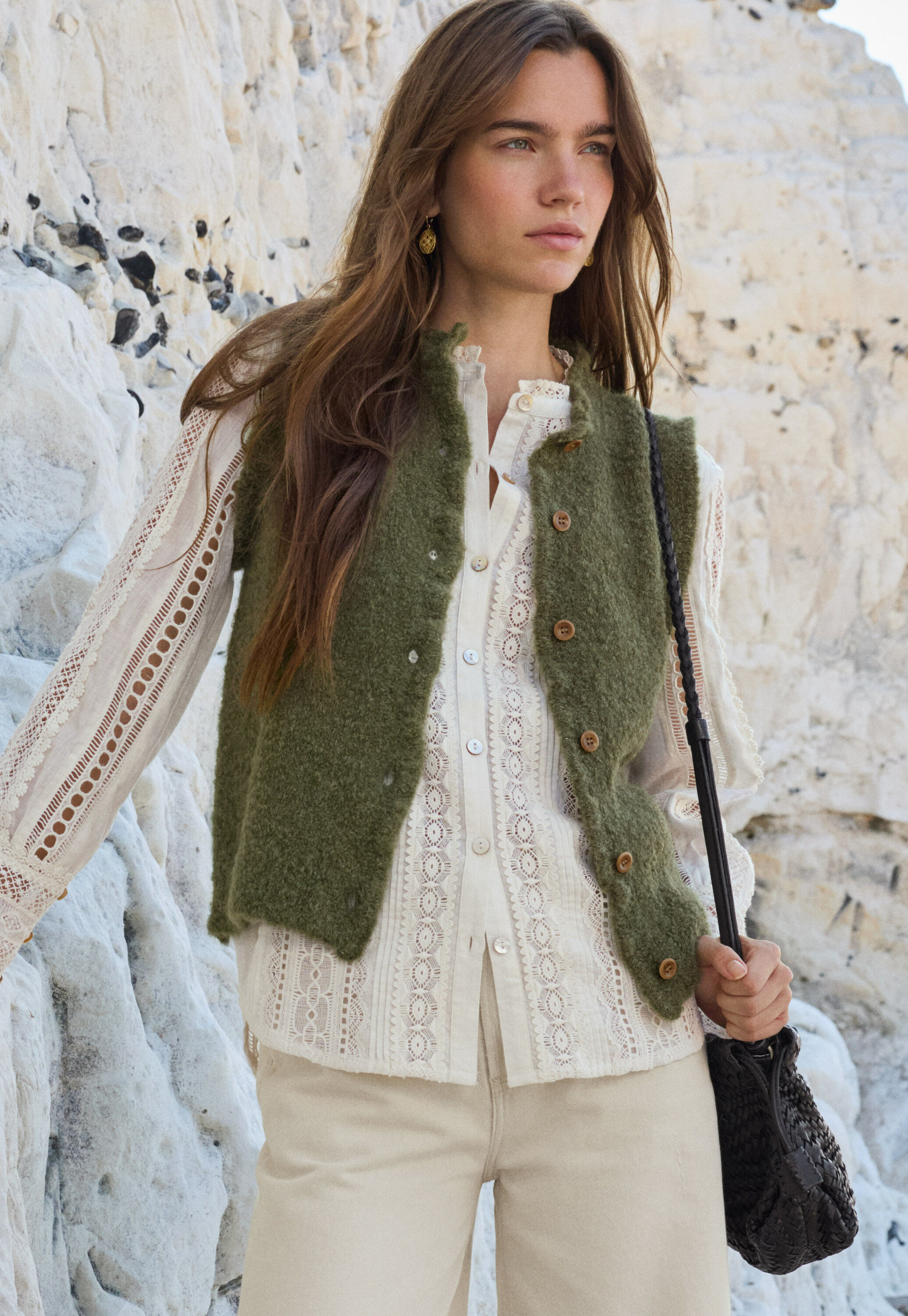Frill-edge knitted gilet