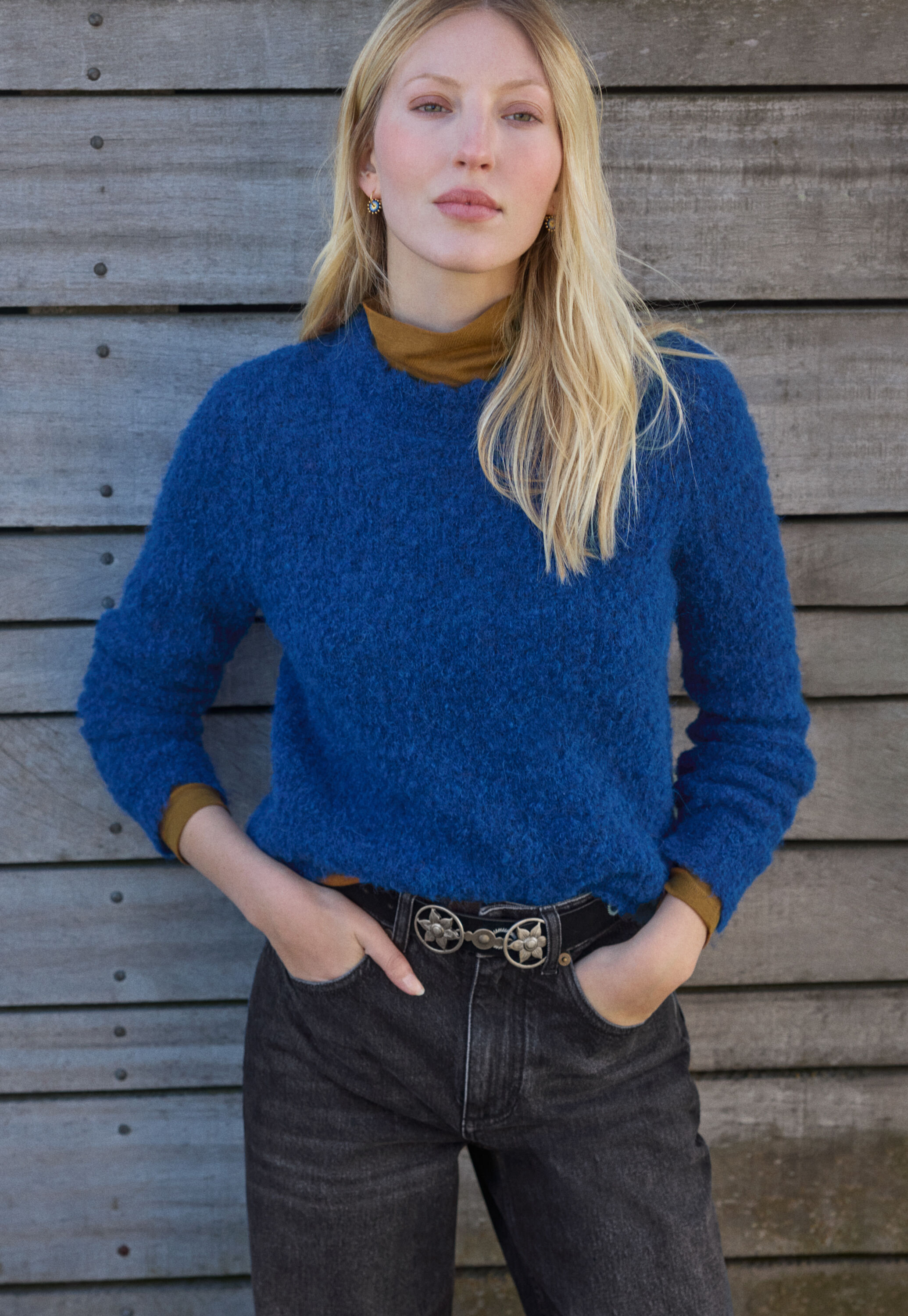 Round-neck sweater