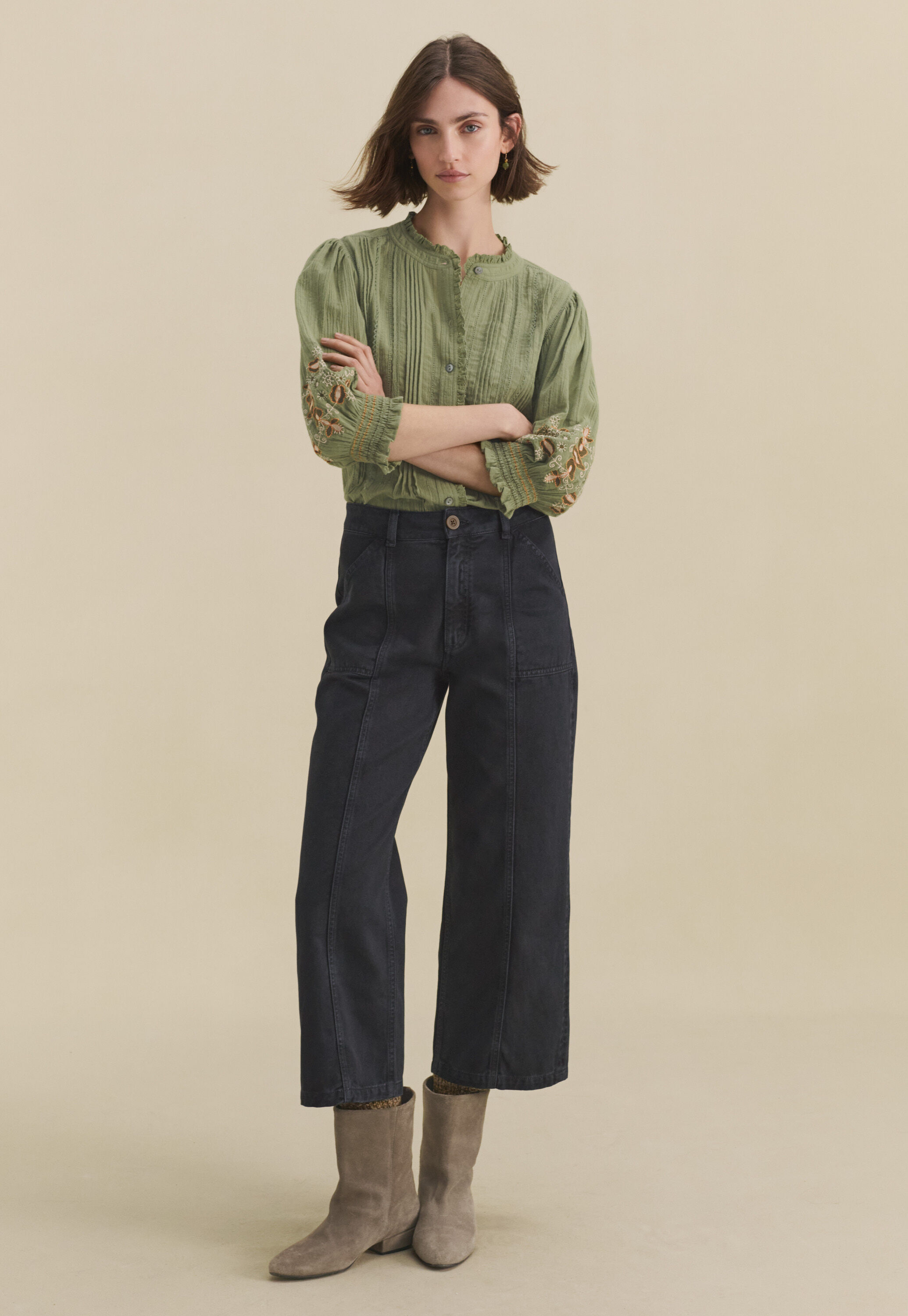 Wide-leg trousers