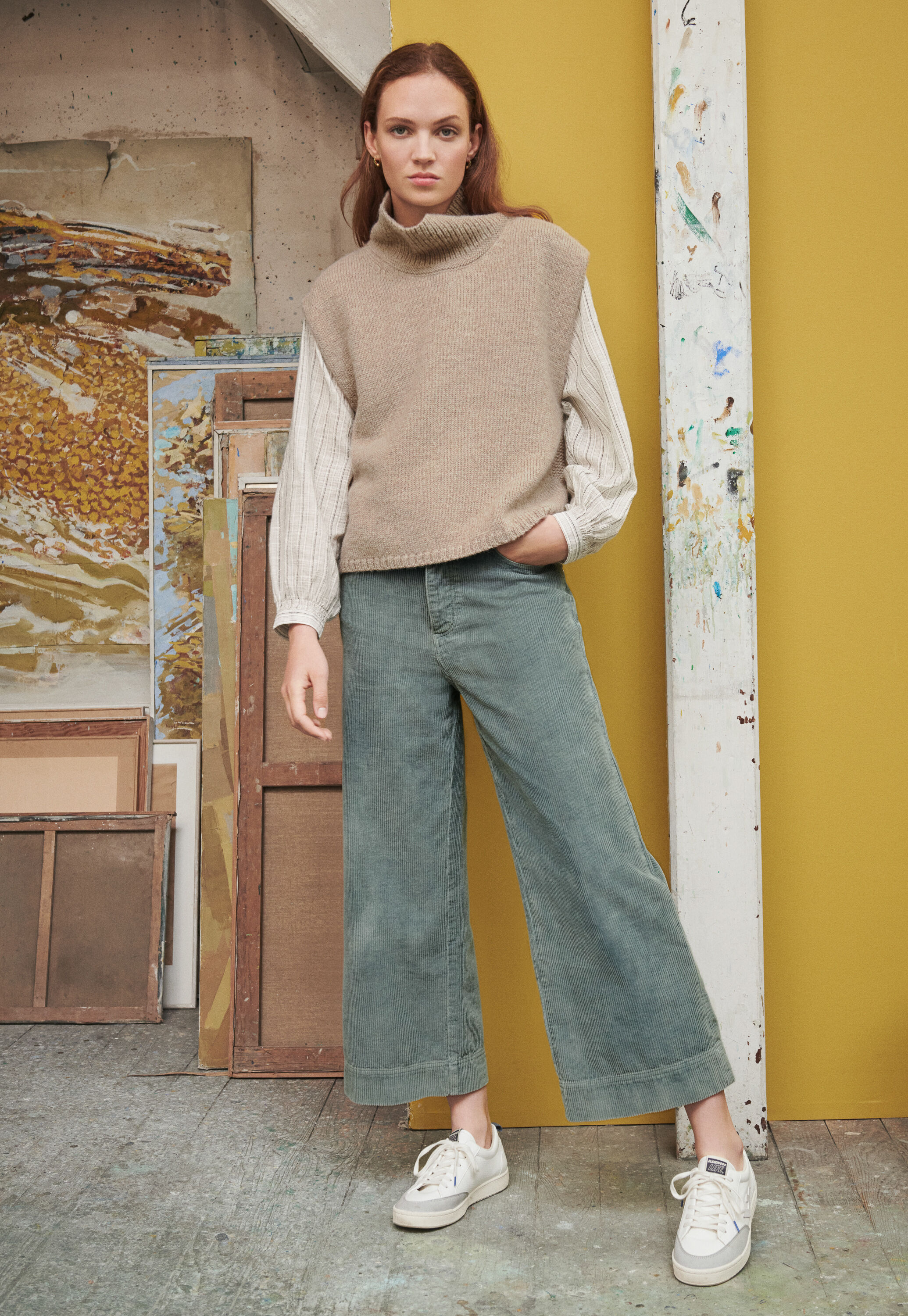 Wide-leg cord trousers