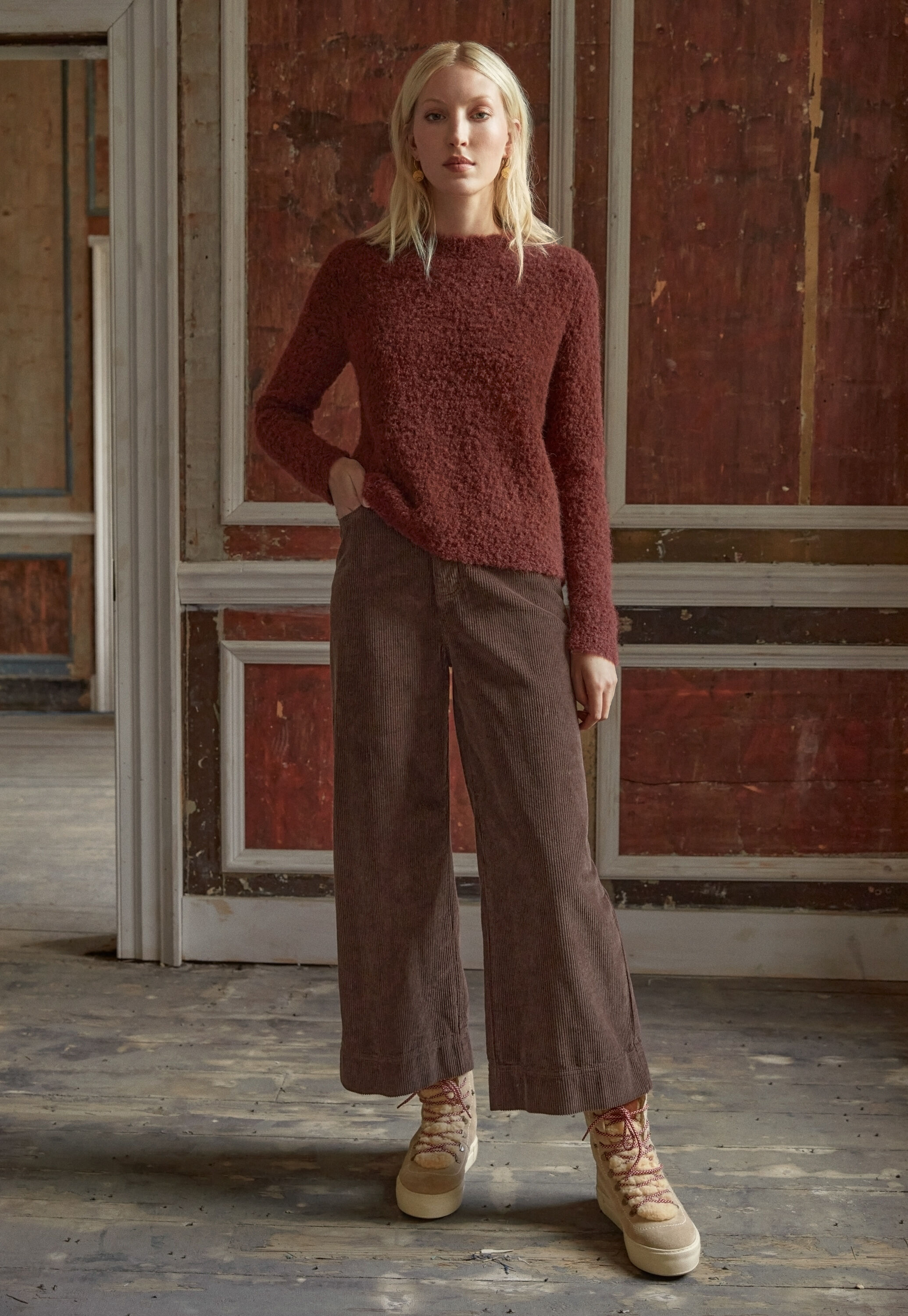 Wide-leg cord trousers