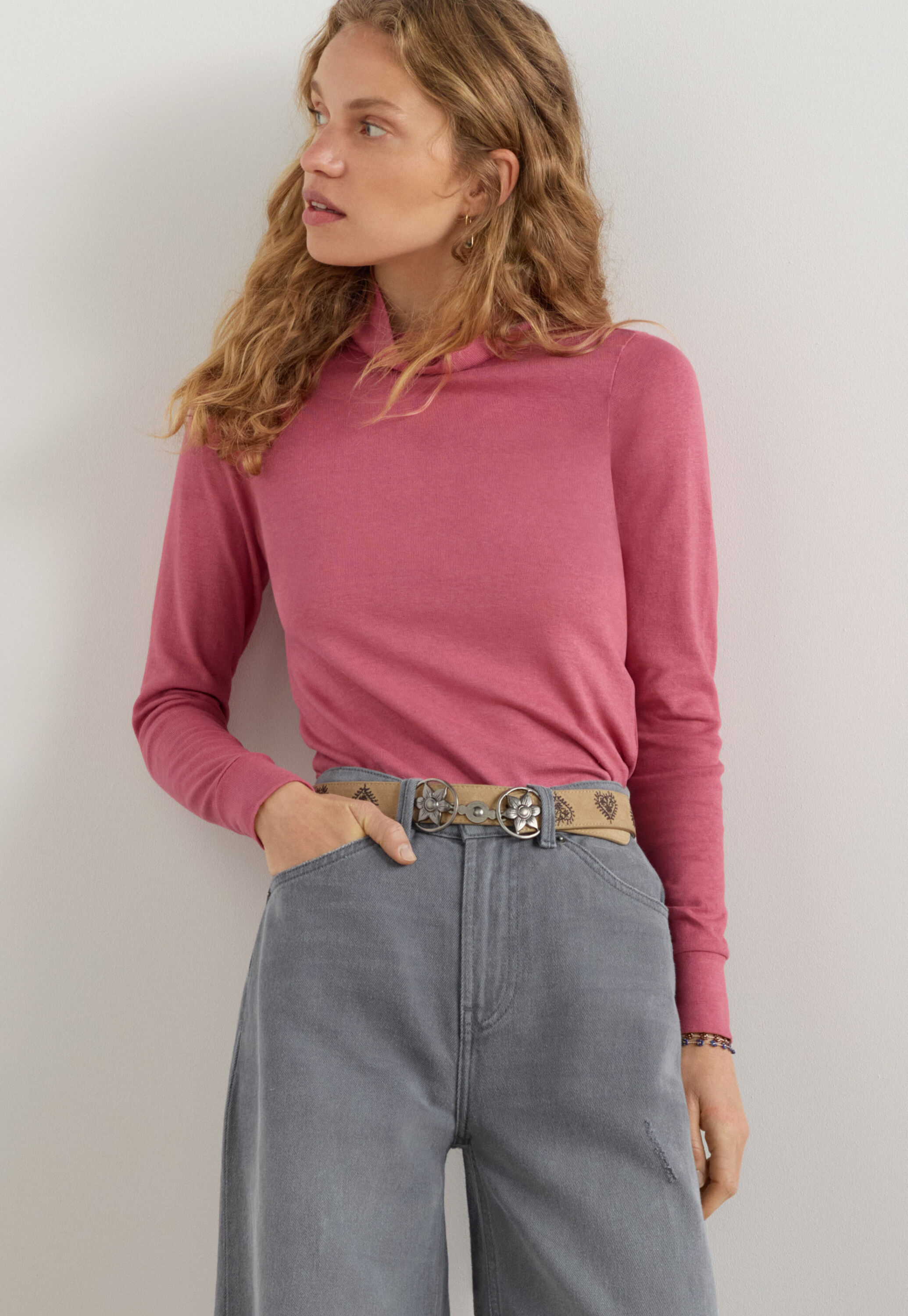 Roll-neck top
