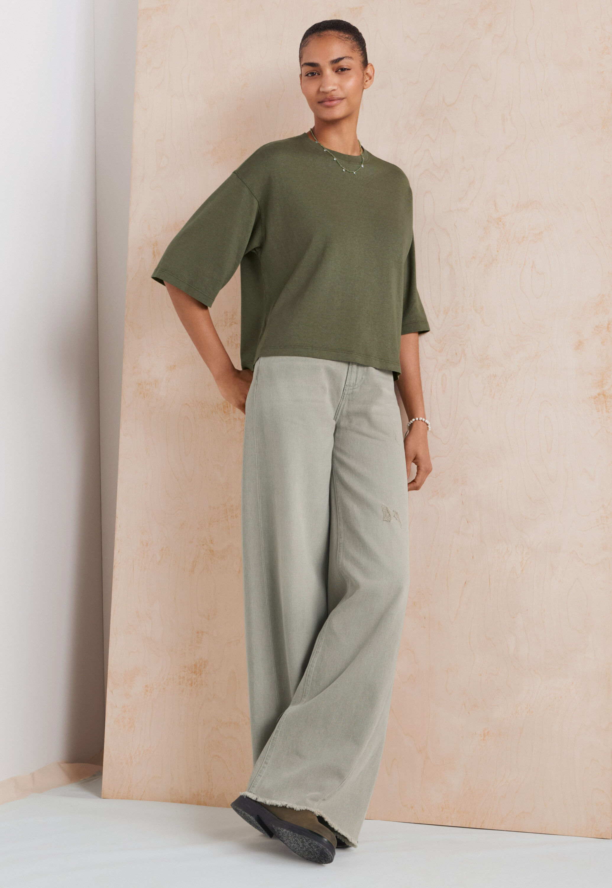 Drop-shoulder top