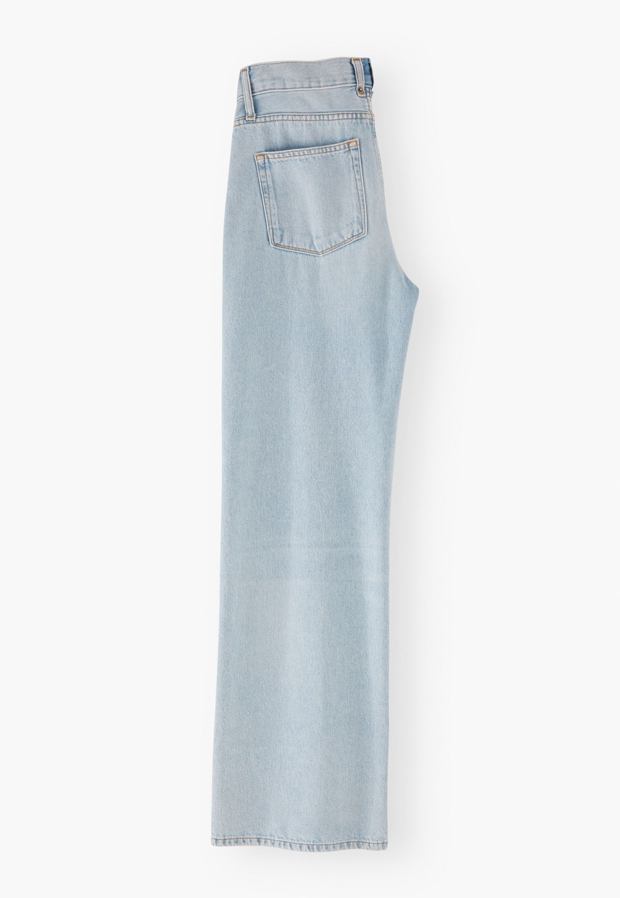 Straight-leg jean