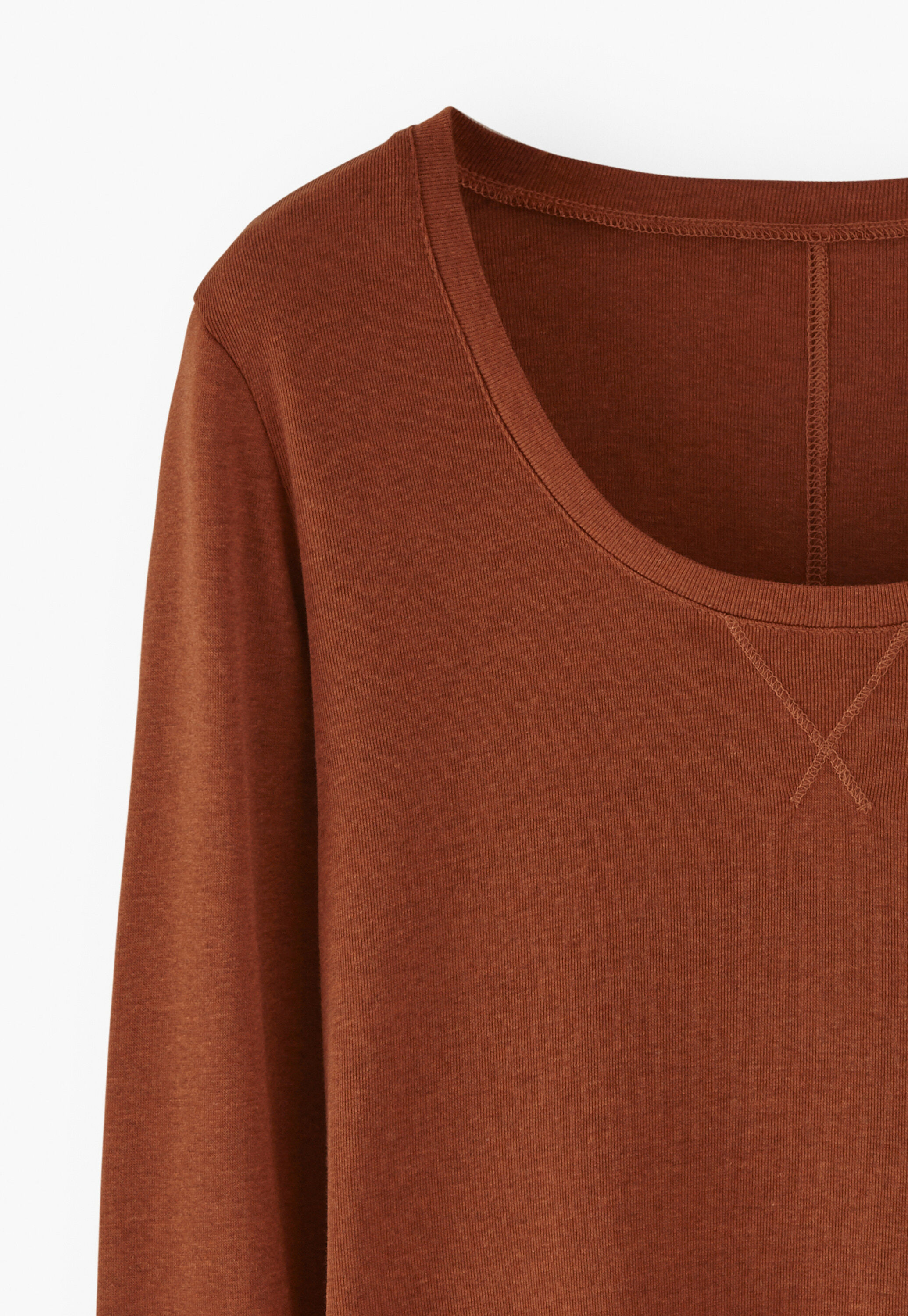 Scoop-neck top